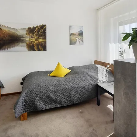 Sonne 110 Qm Mit Grosser Terrasse דירה