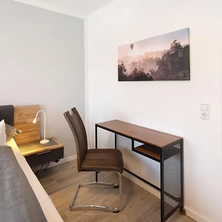 Sonne 110 Qm Mit Grosser Terrasse דירה