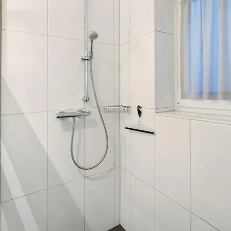 Sonne 110 Qm Mit Grosser Terrasse דירה